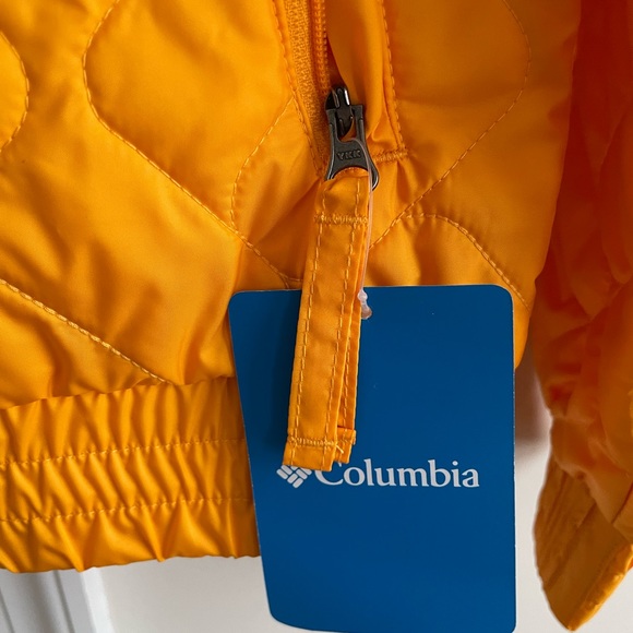 Columbia Sweet View Insulated Bomber size Medium NWT - Picture 3 of 6